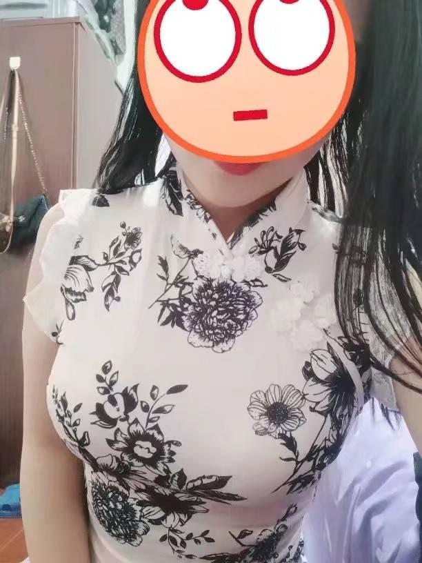 丰满型美女